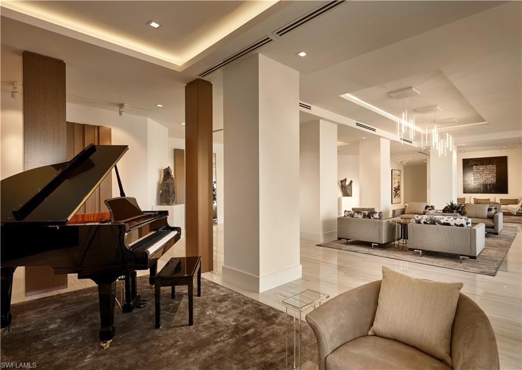 SEASONS AT NAPLES CAY - Residential