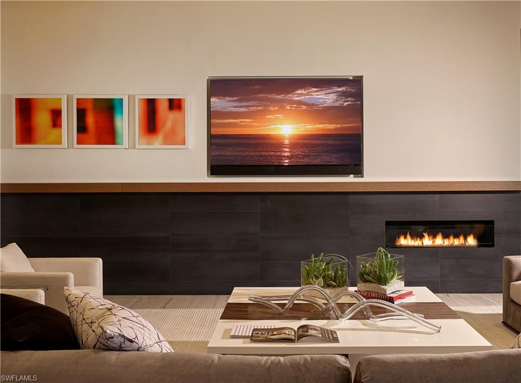 SEASONS AT NAPLES CAY - Residential