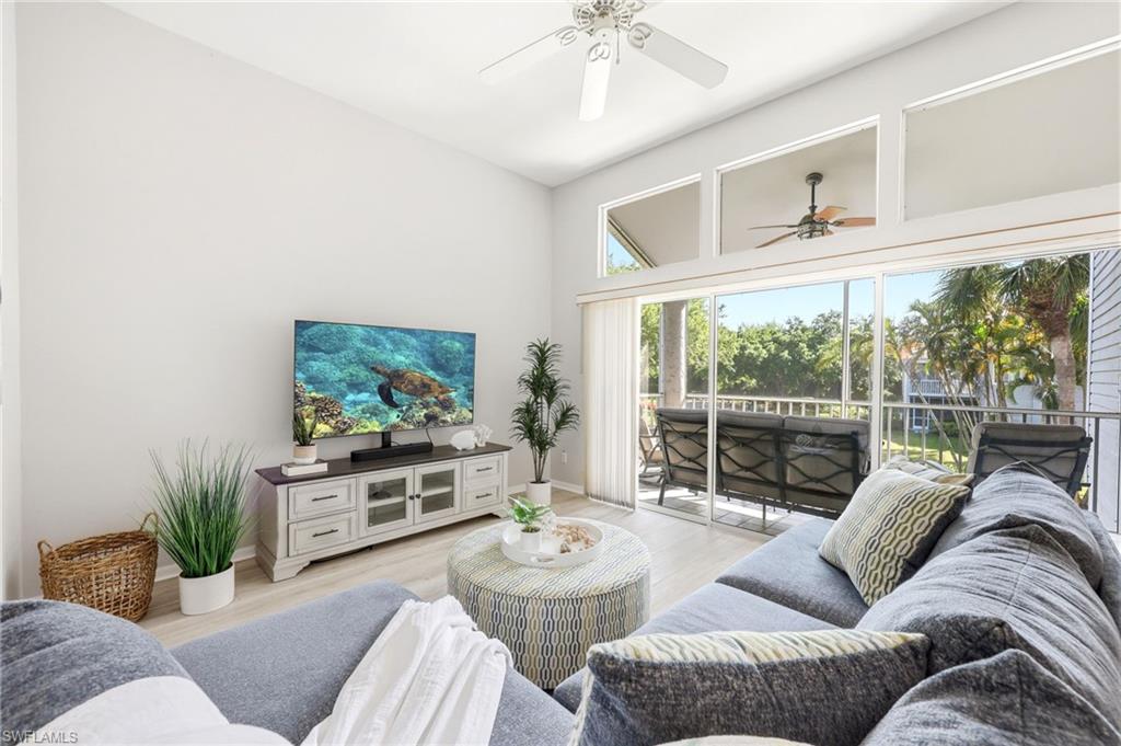 LAKESIDE CARRIAGE HOMES - Residential