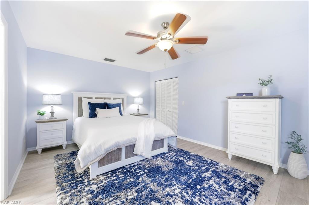 LAKESIDE CARRIAGE HOMES - Residential