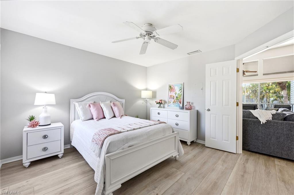 LAKESIDE CARRIAGE HOMES - Residential