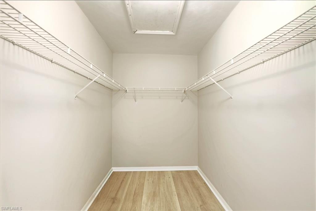 LAKESIDE CARRIAGE HOMES - Residential