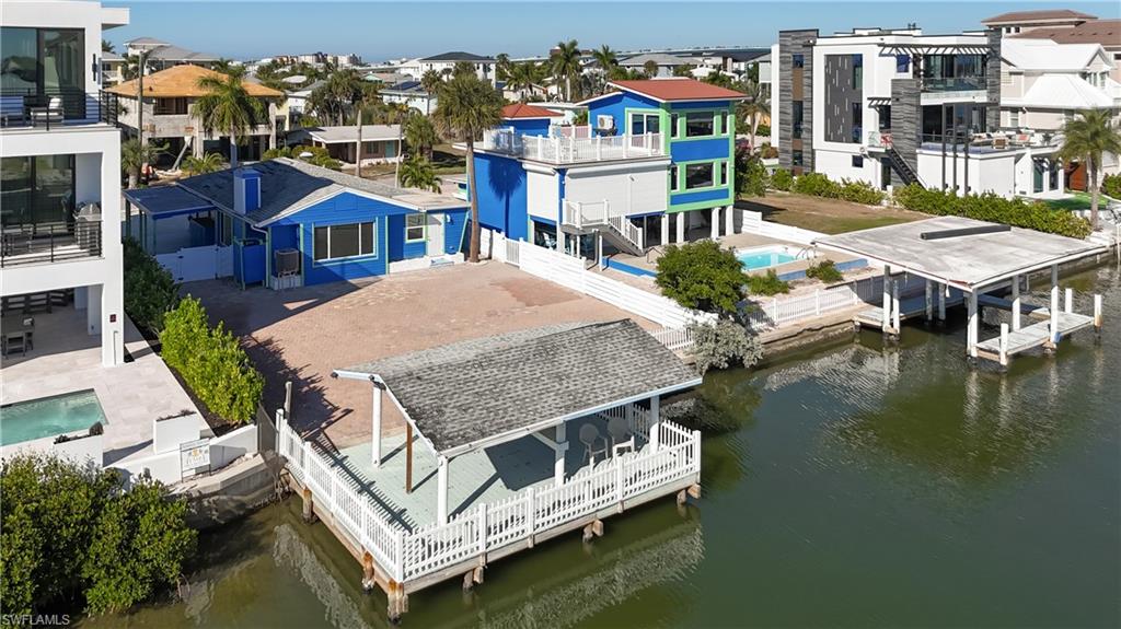 VENETIAN GARDENS - Residential