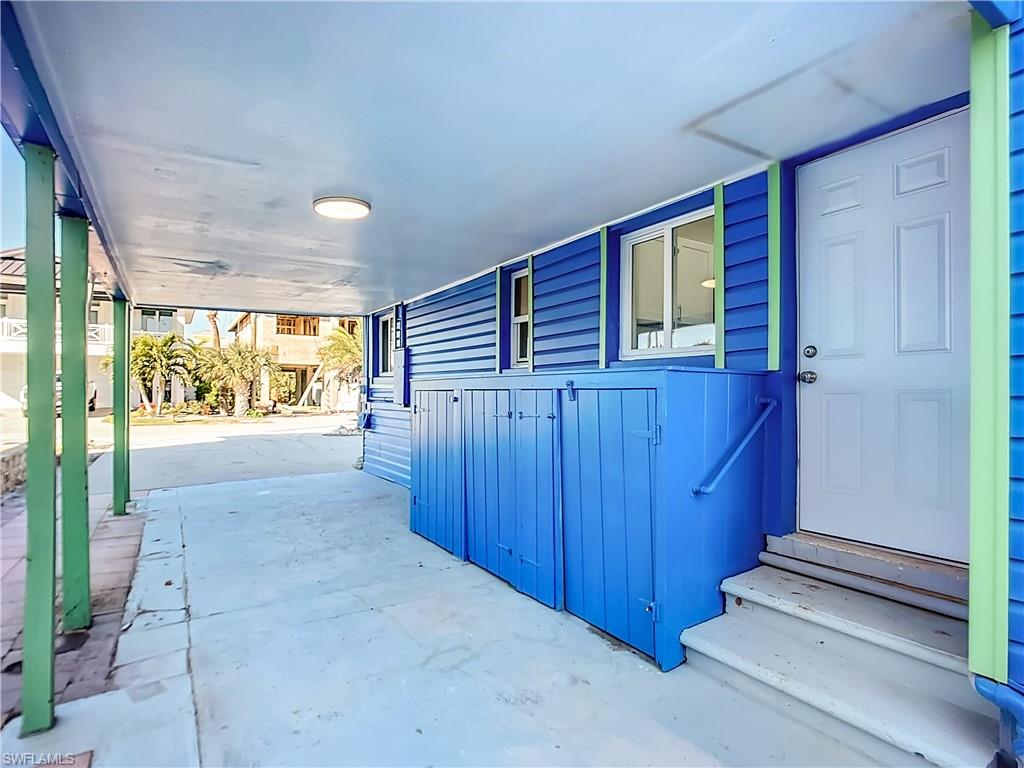 VENETIAN GARDENS - Residential