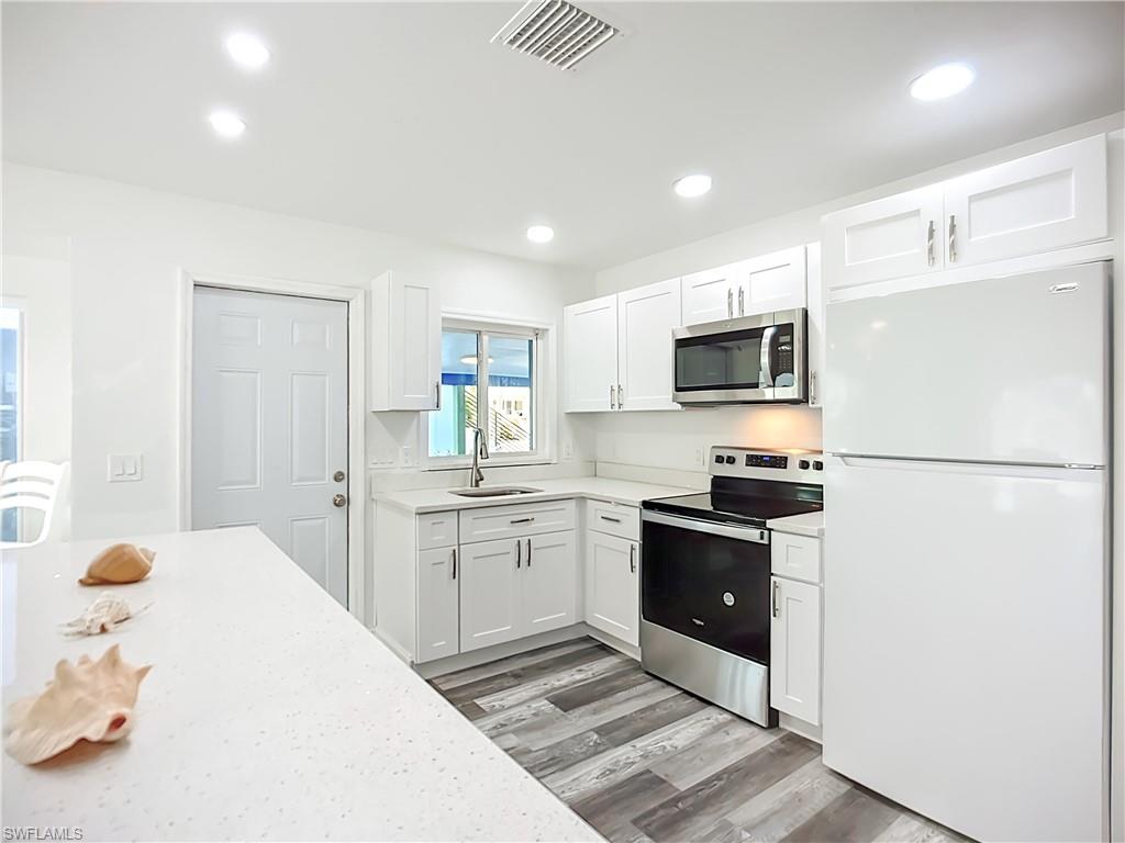 VENETIAN GARDENS - Residential