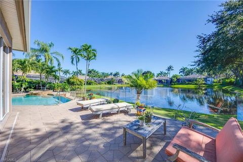 8752 Muirfield DR NAPLES FL 34109