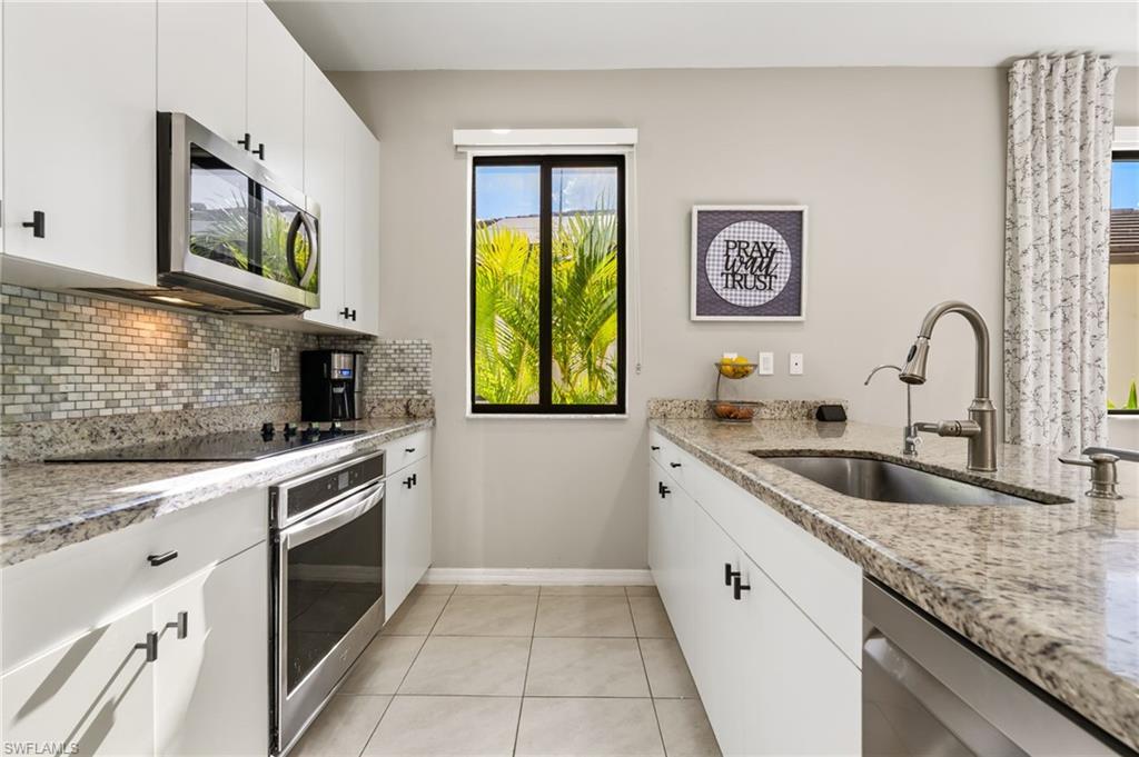 MAPLE RIDGE - Residential