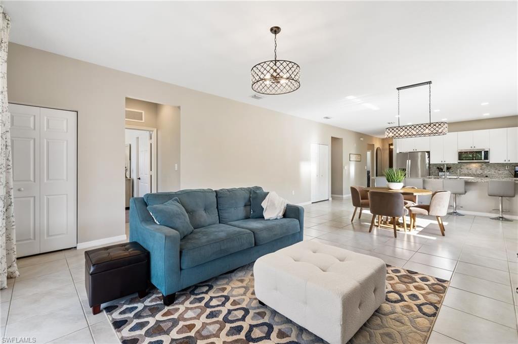 MAPLE RIDGE - Residential