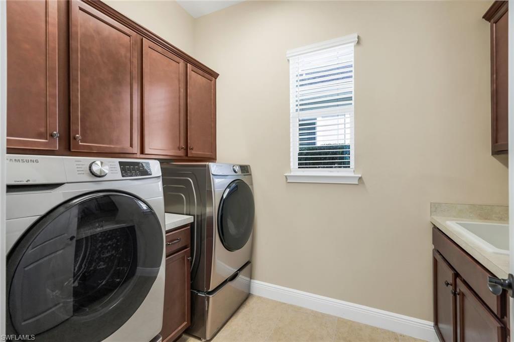 COMPASS LANDING - Residential