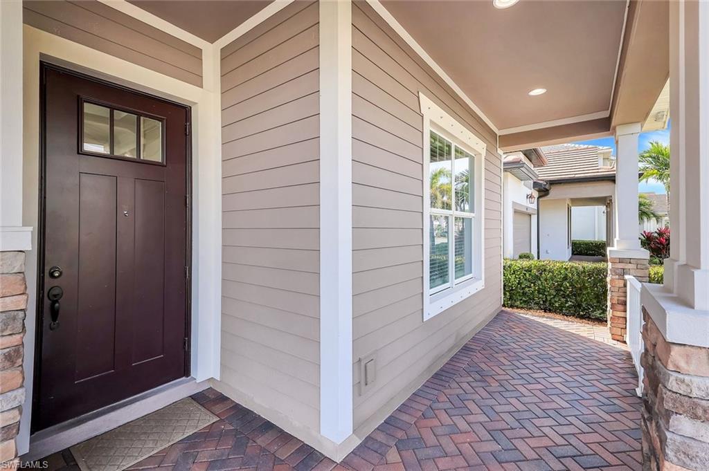 COMPASS LANDING - Residential