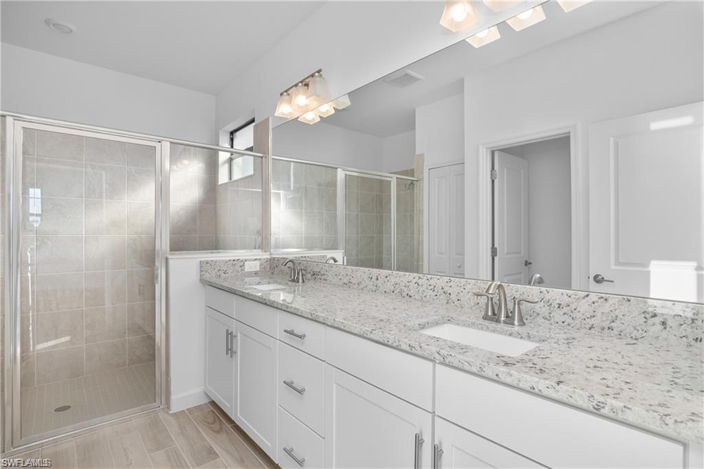 VALENCIA COUNTRY CLUB - Residential