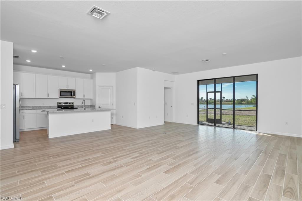 VALENCIA COUNTRY CLUB - Residential