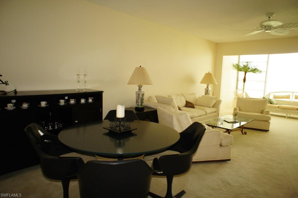 SEVEN LAKES - Residential