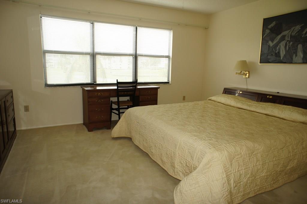 SEVEN LAKES - Residential