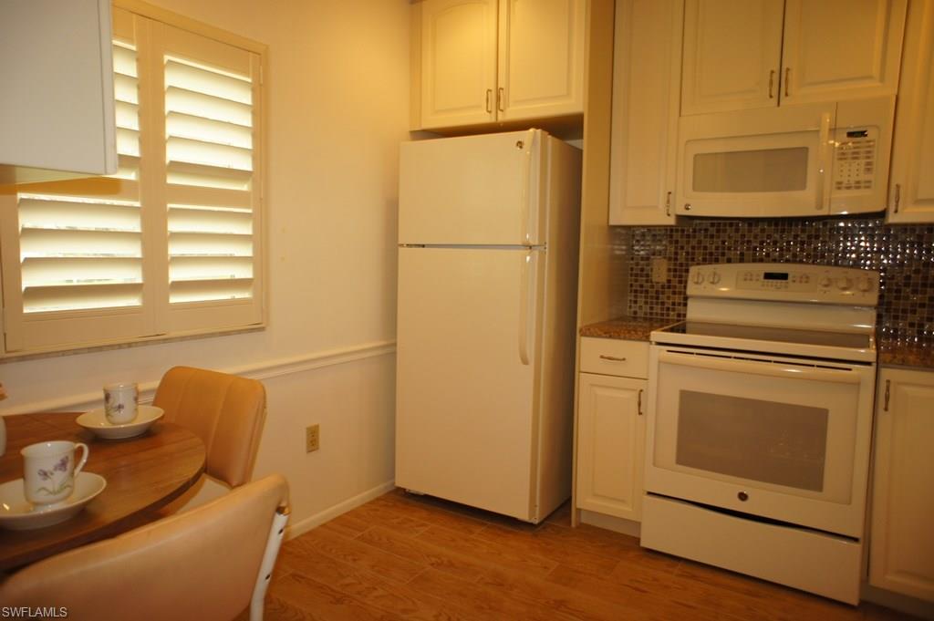 SEVEN LAKES - Residential