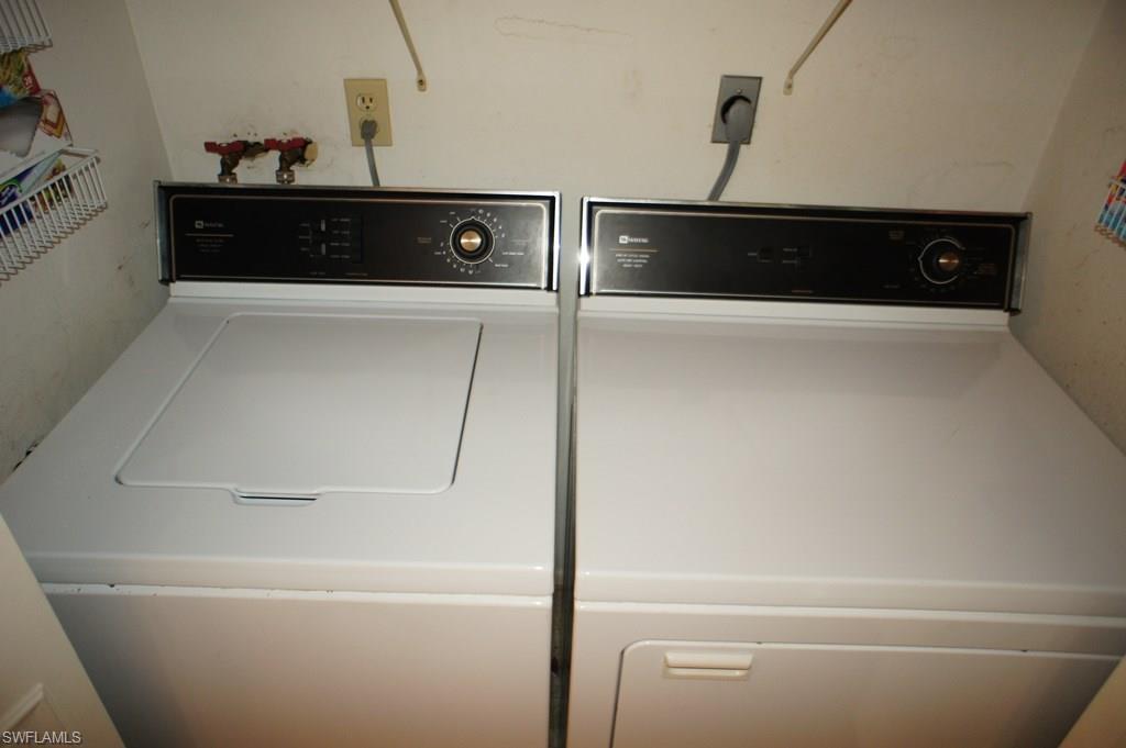 SEVEN LAKES - Residential