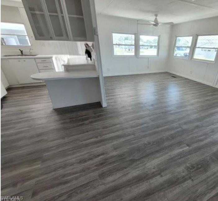 LAUREL ESTATES MOBILE HOME VIL - Residential Lease