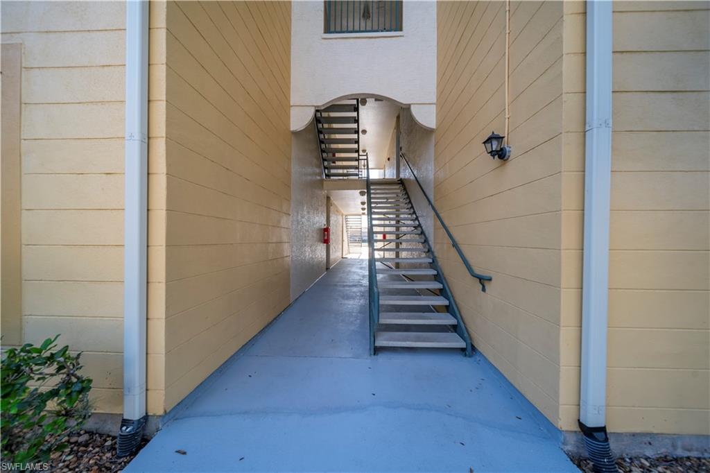 ROYAL GREENS - Residential