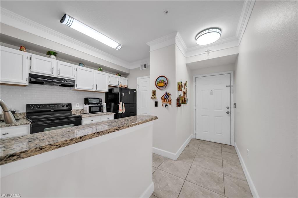 ROYAL GREENS - Residential