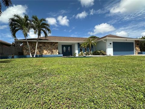 A home in MARCO ISLAND