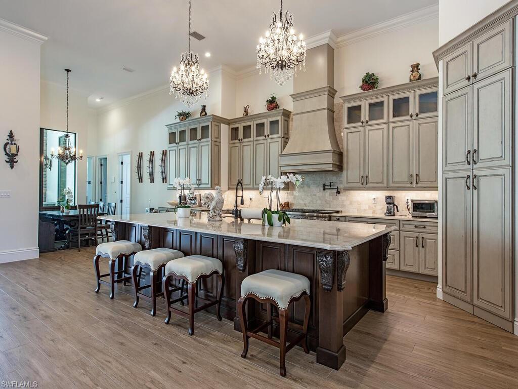 GOLDEN GATE ESTATES - Residential