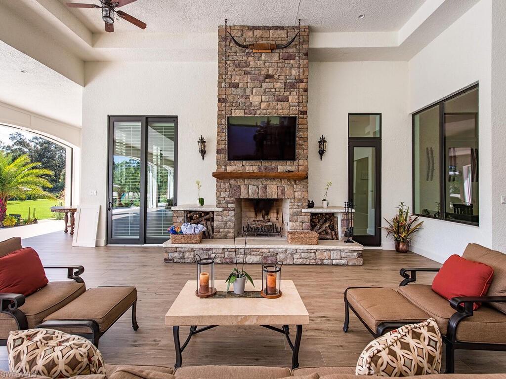 GOLDEN GATE ESTATES - Residential