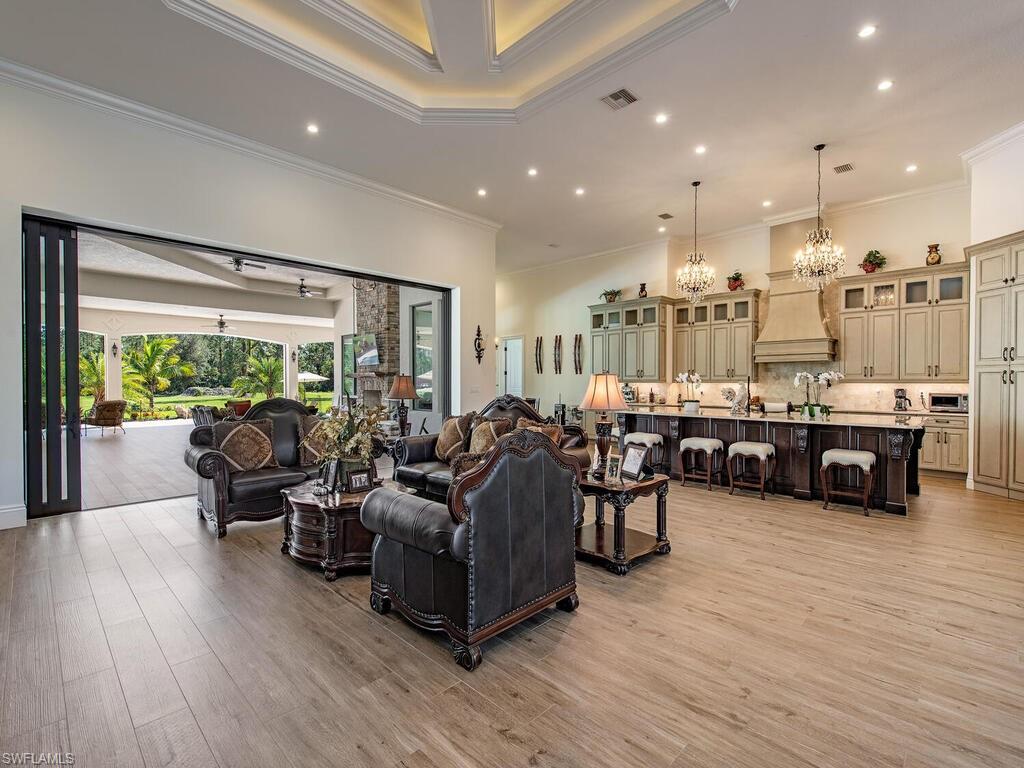 GOLDEN GATE ESTATES - Residential