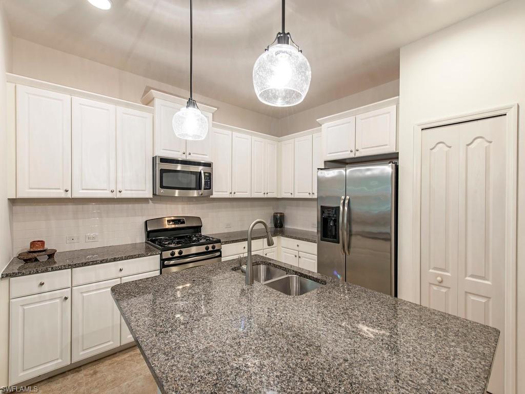 VILLA PALMERAS - Residential