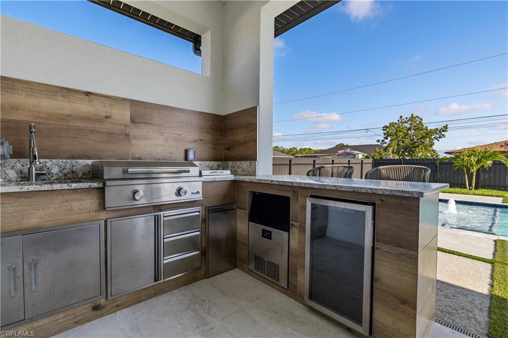 833 SW 16th TER