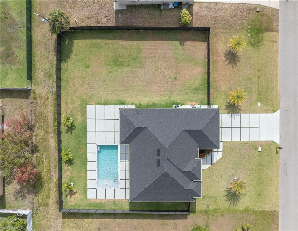 833 SW 16th TER