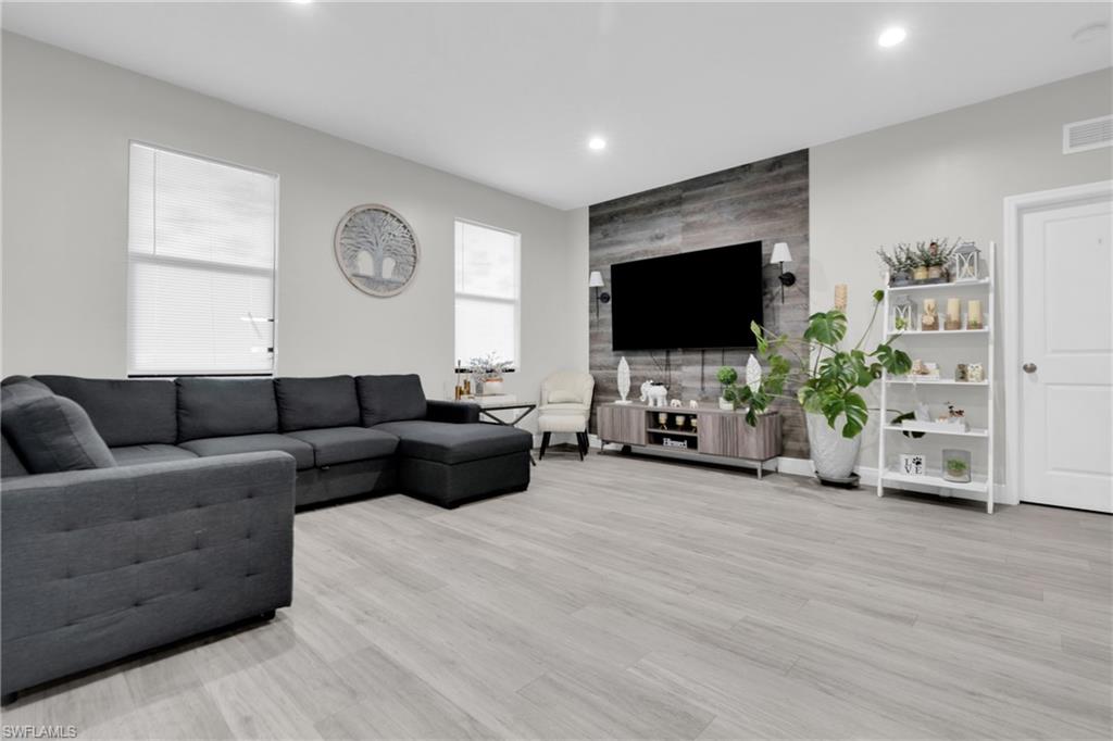 PORT LABELLE - Residential