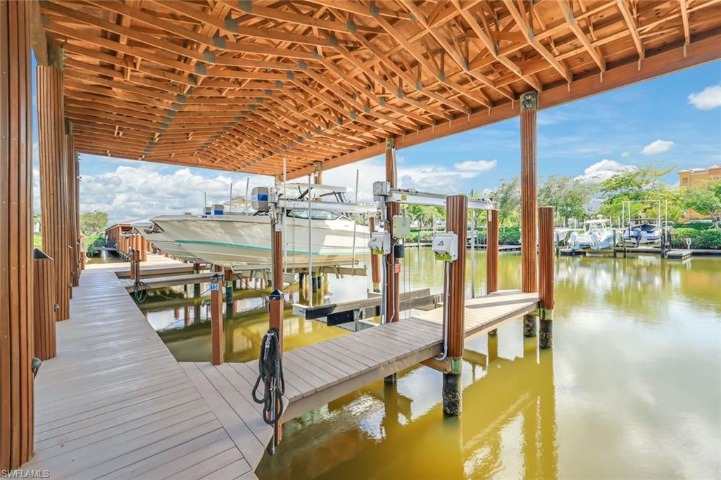 MANGROVE BAY - Residential