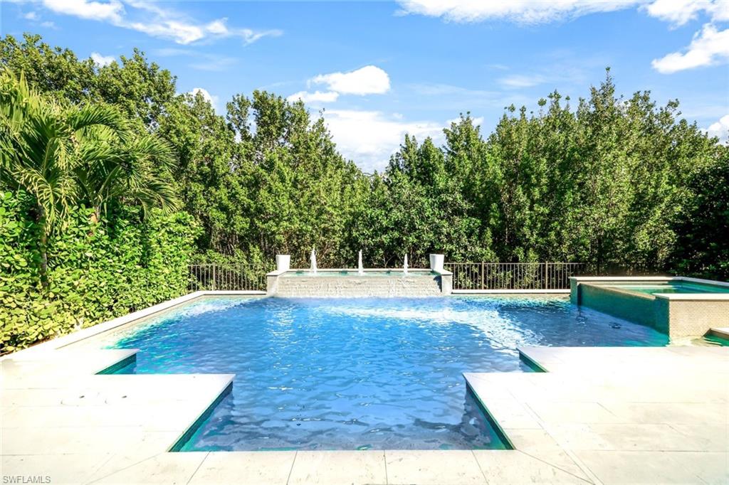 MANGROVE BAY - Residential