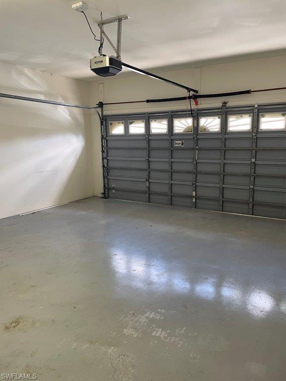 AVALON BAY - Residential Lease