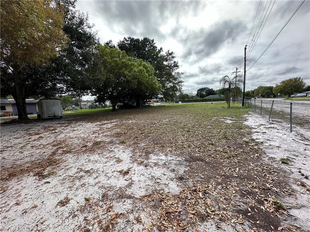 ACREAGE HEADER - Land