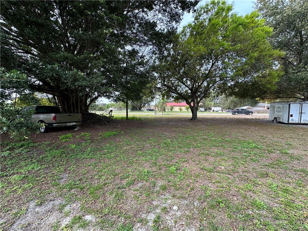 ACREAGE HEADER - Land