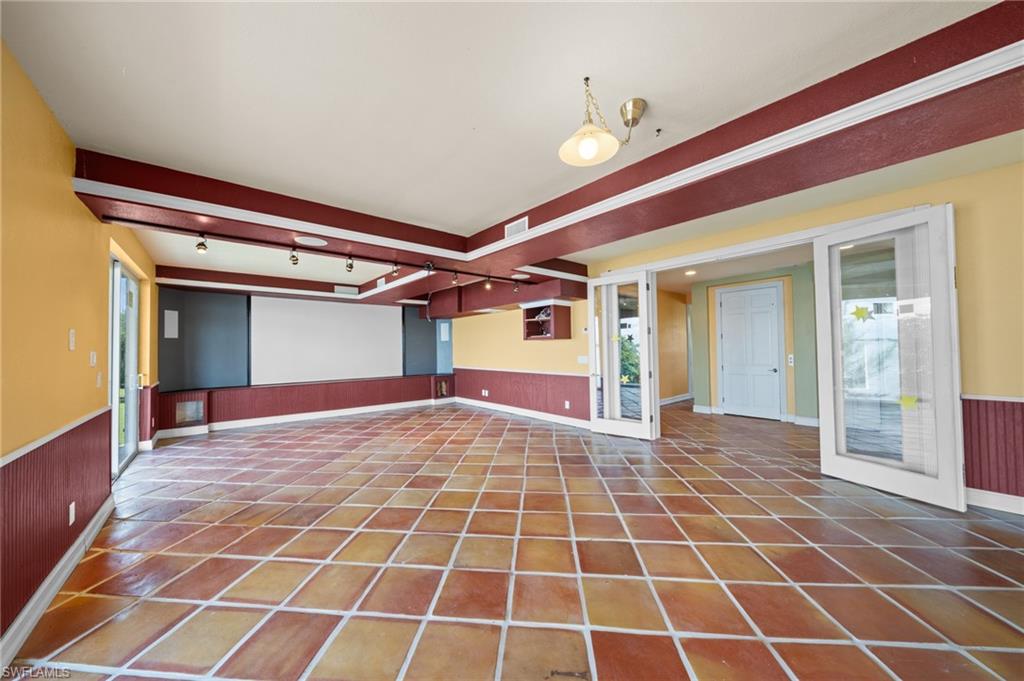 RIVERWATCH - Residential