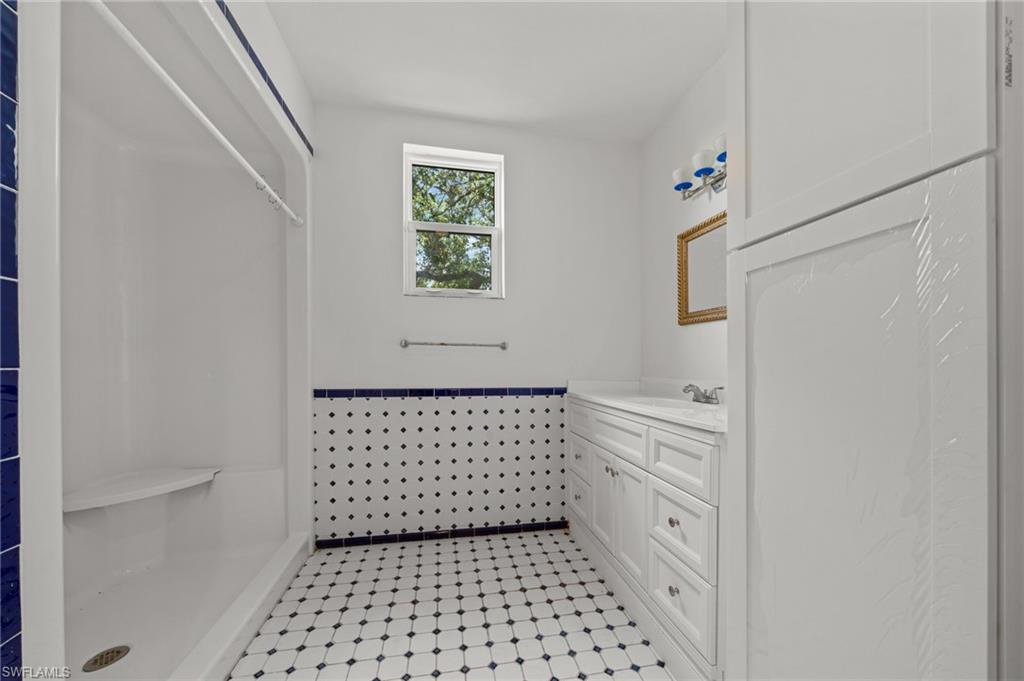 RIVERWATCH - Residential