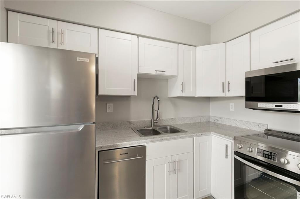 SEABREEZE CONDO - Residential