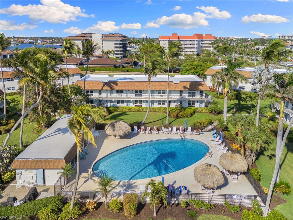 SEABREEZE CONDO - Residential