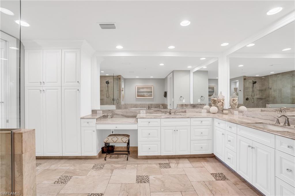 GRANDE GENEVA - Residential