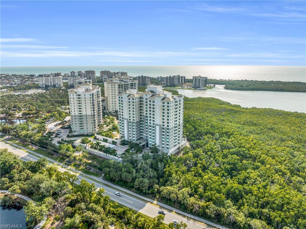 GRANDE GENEVA - Residential