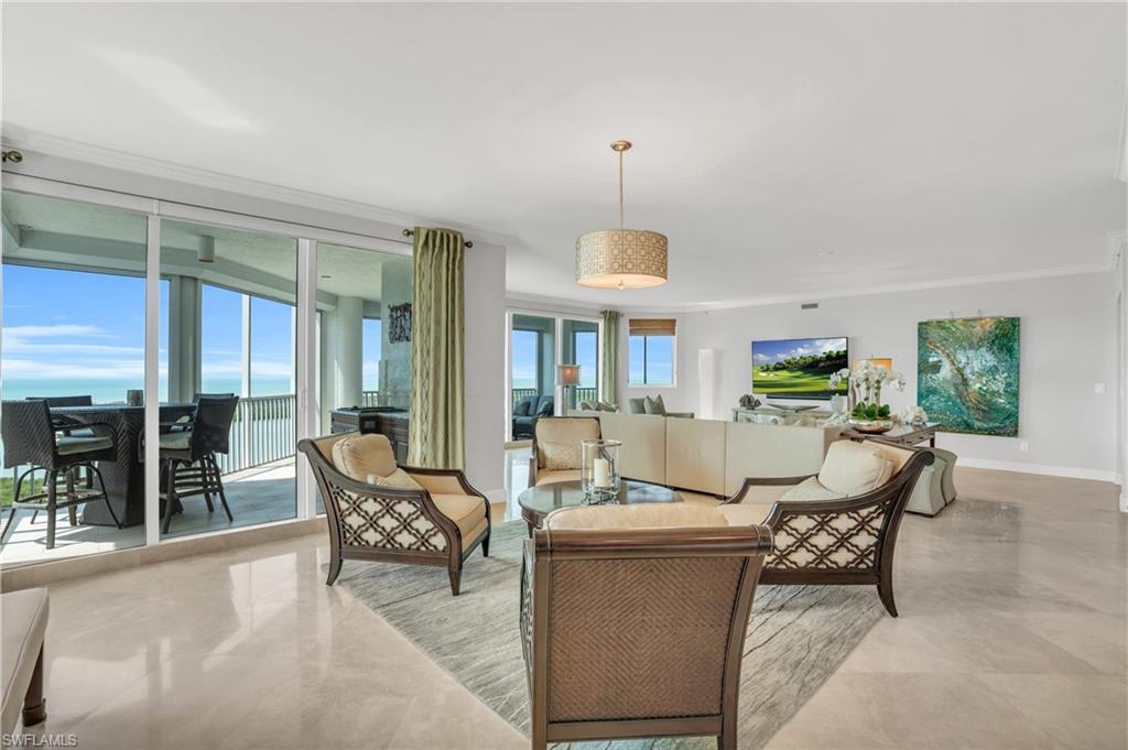 GRANDE GENEVA - Residential