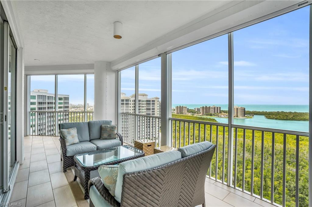 GRANDE GENEVA - Residential