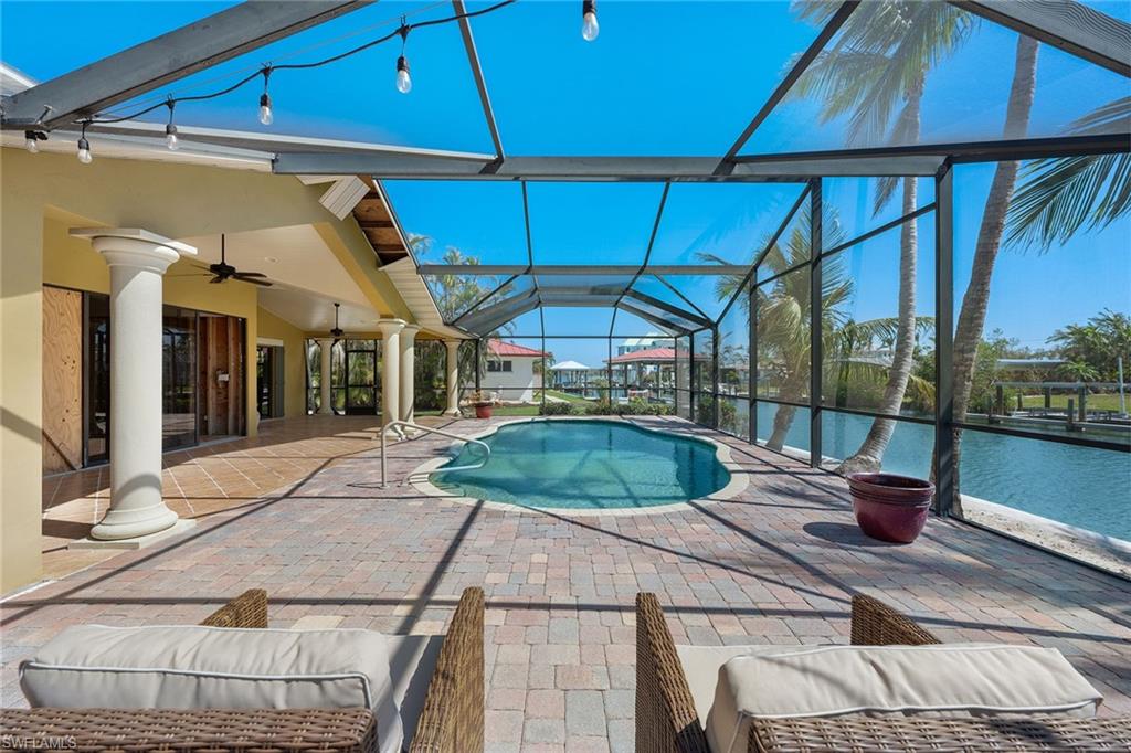 GLENVIEW - Residential