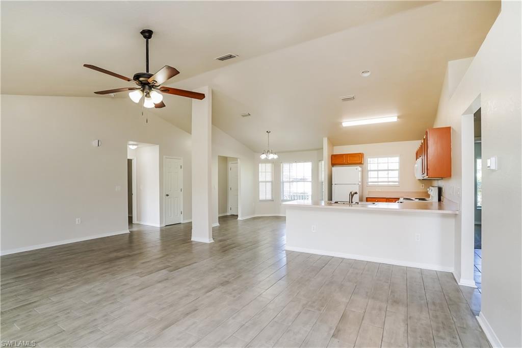 NORTH PORT - Residential Lease