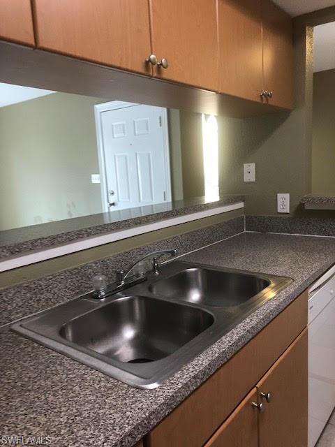 VILLAGE CREEK - Residential