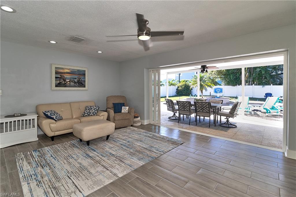 FAIRWAY ESTATES - Residential