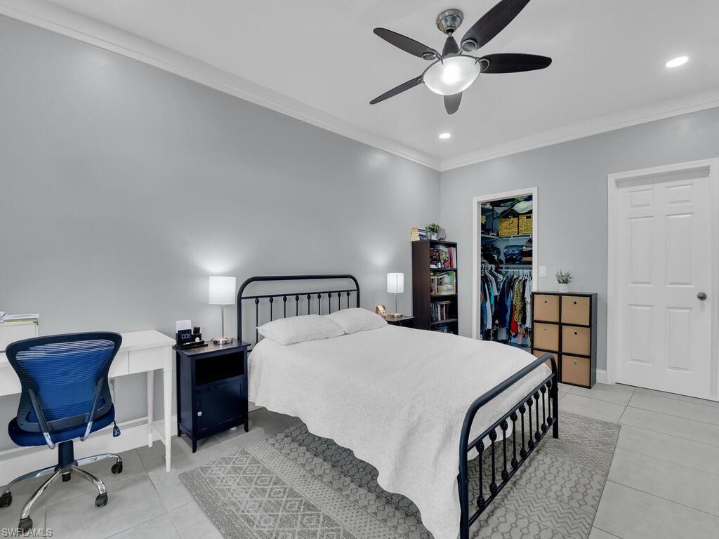 COURTYARDS AT GOLDEN GATE - Residential