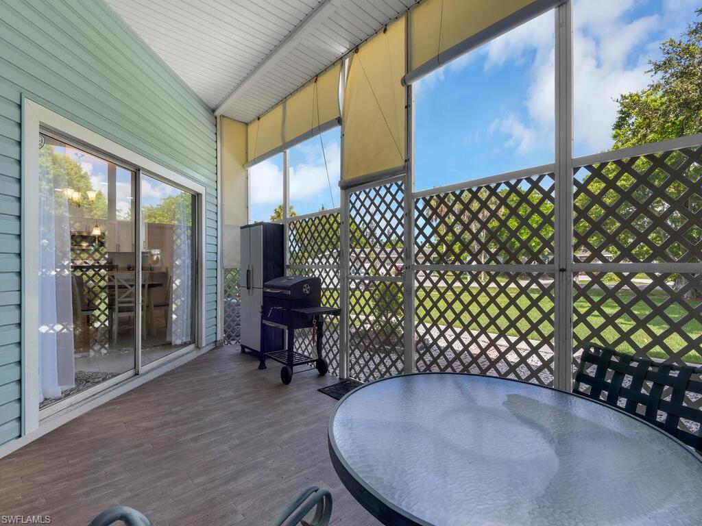 COURTYARDS AT GOLDEN GATE - Residential